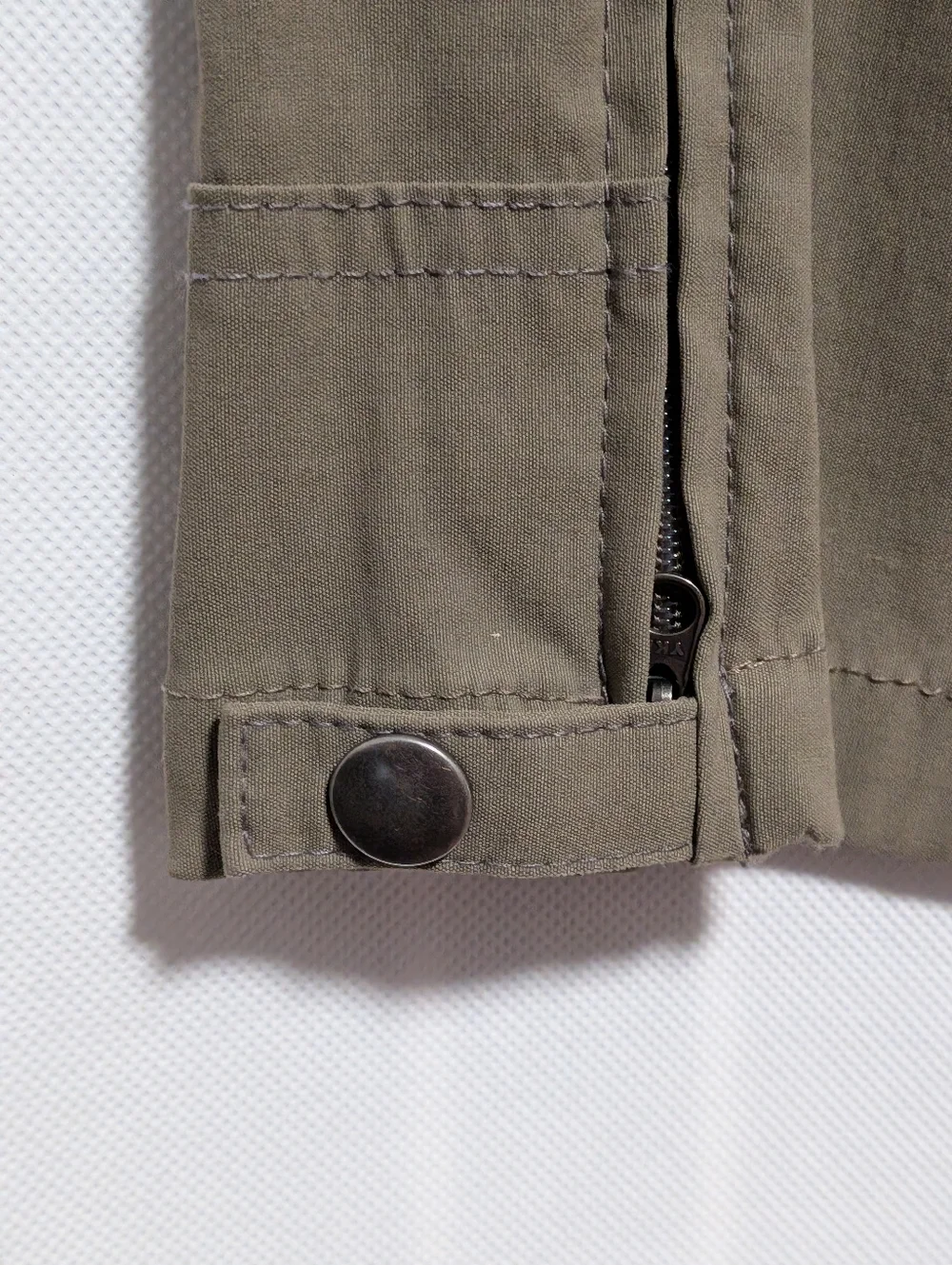KÜHL Men's Renegade Convertible Pants, designed for versatile outdoor hiking - Picture 7 of 16